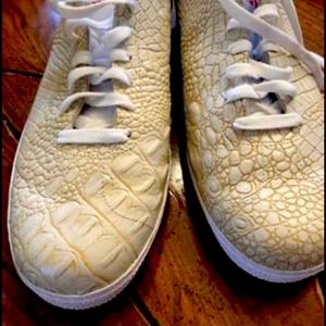 Adidas special limited edition Gators size 11